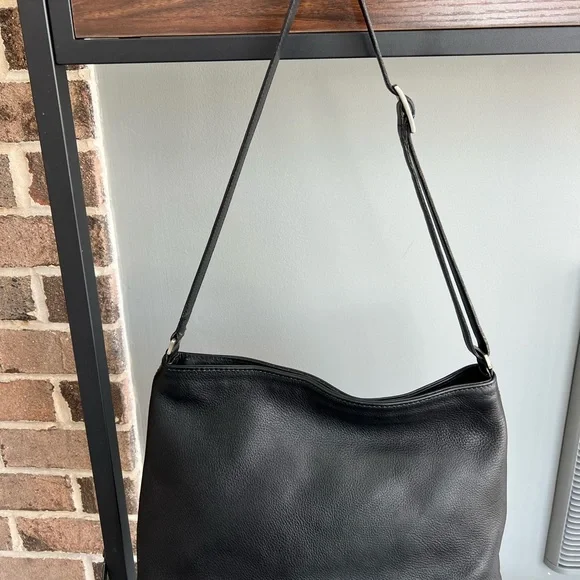 Vintage Coach Hudson Hobo No. 6804 - Picture 2 of 10